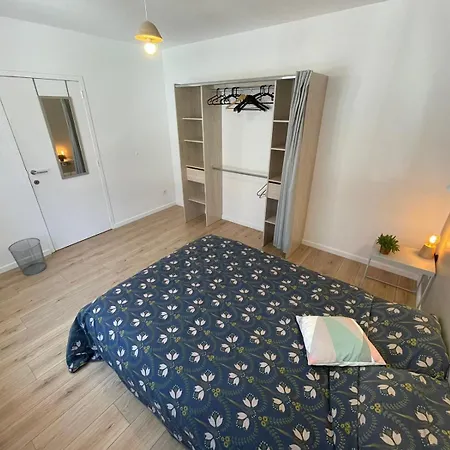 Maison Entiere 6 *